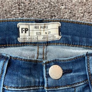 Free People size 25 skinny jeans
